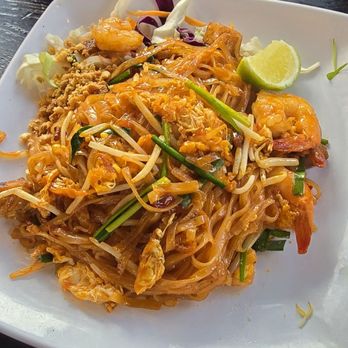New Thai Elephant - Pad thai - Thai Near Me - San Mateo, California New Thai Elephant - Pad thai - Thai Near Me - San Mateo, California