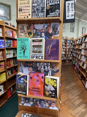 Walden Pond Books by null