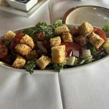 Hukilau Lanai - Wally 's Salad - Seafood Near Me - Kapaa, Hawaii