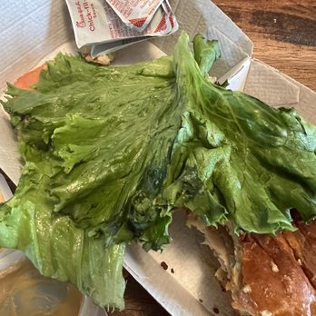 Chick-fil-A - Lettuce in my sandwich - Fast Food Near Me - Cincinnati, Ohio