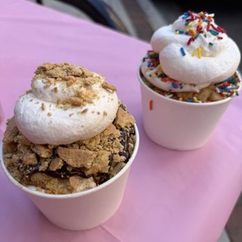 Scoop N Scootery - Garland Vanilla Frosted Cupcake - Ice Cream & Frozen Yogurt Near Me - Arlington, Virginia Scoop N Scootery - Garland Vanilla Frosted Cupcake - Ice Cream & Frozen Yogurt Near Me - Arlington, Virginia