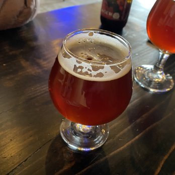 Beermiscuous - Barleywine! - Beer Bar Near Me - Highwood, Illinois