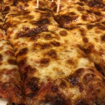 Frank's Pizza House - "Well done" cheese pizza, can't be beat! - Pizza Near Me - Dixmoor, Illinois Frank's Pizza House - "Well done" cheese pizza, can't be beat! - Pizza Near Me - Dixmoor, Illinois