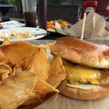 The Belle Tavern - Bacon cheeseburger and homemade chips - American Near Me - Belle Vernon, Pennsylvania The Belle Tavern - Bacon cheeseburger and homemade chips - American Near Me - Belle Vernon, Pennsylvania