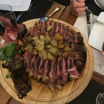 Osteria dell'Olio - Florentine Steak for 4 - Tuscan Near Me - Florence, FI