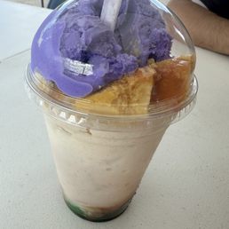 Halo-halo Halo-halo