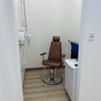 High Five Pediatric Dentistry - One of the Xray rooms - Pediatric Dentists Near Me - Long Beach, California High Five Pediatric Dentistry - One of the Xray rooms - Pediatric Dentists Near Me - Long Beach, California