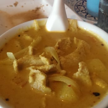 Thai Hut - Yellow curry - Thai Near Me - Sacramento, California Thai Hut - Yellow curry - Thai Near Me - Sacramento, California