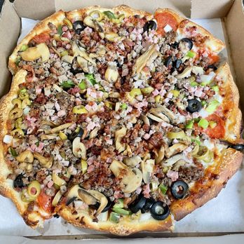 Reddi's Pizza & Spaghetti - Large Boss Pizza - Pizza Near Me - Brook Park, Ohio Reddi's Pizza & Spaghetti - Large Boss Pizza - Pizza Near Me - Brook Park, Ohio