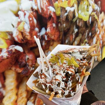 Hefty Gyros - Food Trucks Near Me