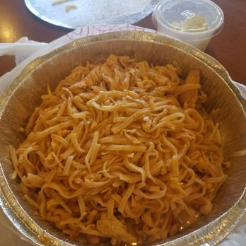 Basil Thai Bistro - Blandest Chicken Phad Thai I have ever had - Thai Near Me - San Diego, California Basil Thai Bistro - Blandest Chicken Phad Thai I have ever had - Thai Near Me - San Diego, California