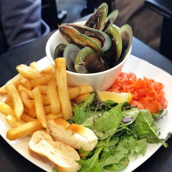 Cafe Breton - Mixed platter with green lipped mussels and in house smoked salmon - Cafes Near Me - Wellington, WGN