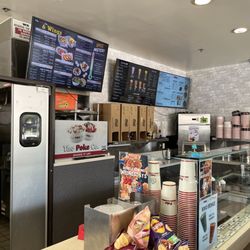 The Poke Co - Clean and organized