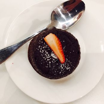 HoneyHoney Dessert Cafe - Chocolate lava cake - Desserts Near Me - Malden, Massachusetts HoneyHoney Dessert Cafe - Chocolate lava cake - Desserts Near Me - Malden, Massachusetts