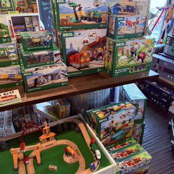 Play - Toy Stores Near Me - Chicago, Illinois