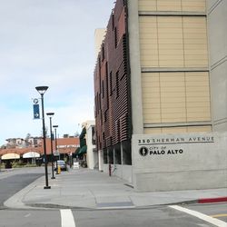 Lisa Berkowitz, OD - Parking Entrance on Sherman