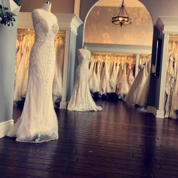 The Dresser Bridal 160 Photos 383 Reviews 112 W Commonwealth Ave Fullerton Ca Phone Number Yelp The Dresser Bridal 160 Photos 383