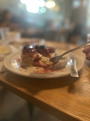 Haute Cakes Caffe by null