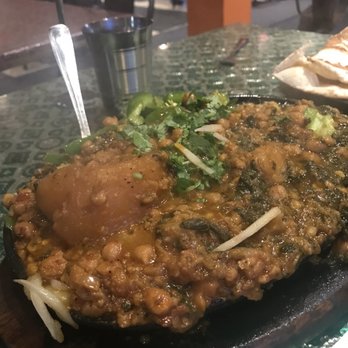Lahore Tikka House - Vegetarian platter, this was amazing! Lots of food! - Halal Near Me - Toronto, Ontario Lahore Tikka House - Vegetarian platter, this was amazing! Lots of food! - Halal Near Me - Toronto, Ontario