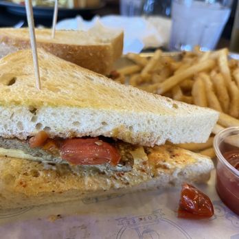 Makers & Finders - Vegan sandwich - Breakfast & Brunch Near Me - Henderson, Nevada Makers & Finders - Vegan sandwich - Breakfast & Brunch Near Me - Henderson, Nevada