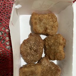 i order chicken nuggets 8pcs and this is what i got. its look old and they only give me 5pcs. rip off