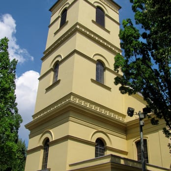 Luisenkirche - Der Kirchturm der Luisenkirche, Süd- und Westseite (links). - Churches Near Me - Berlin, BE