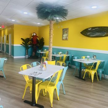 Gios Cafe & Brew - Inside - Diners Near Me - Sacramento, California Gios Cafe & Brew - Inside - Diners Near Me - Sacramento, California