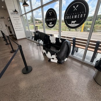 Nicholas Creamery - Inside - Ice Cream & Frozen Yogurt Near Me - North Brunswick Township, New Jersey
