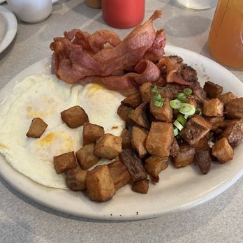 Nancy's Cafe - Breakfast lovers - Breakfast & Brunch Near Me - Auburn, California Nancy's Cafe - Breakfast lovers - Breakfast & Brunch Near Me - Auburn, California