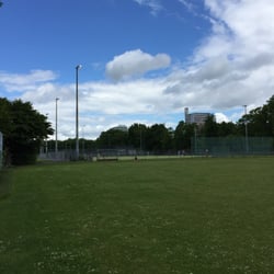Thcc Rot-Gelb Hamburg e.V. / Tennis-, Hockey - und Cricketclub