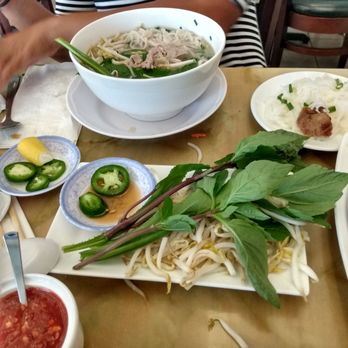 Saigon's Restaurant - Vietnamese Near Me - Honolulu, Hawaii Saigon's Restaurant - Vietnamese Near Me - Honolulu, Hawaii