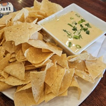 Champps Americana - Chips and queso - American Near Me - Brookfield, Wisconsin