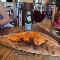 Marcolino pasta y vino  - A calzone that I'll continue to dream about for years