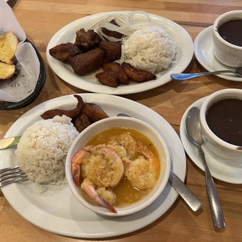 El Cubano - Garlic Shrimp - Camarones al Ajillo, Black Beans - Frijoles Negros (8 oz), Fried Pork Chunks - Masas de Puerco Fritas, - Cuban Near Me - Valencia, California