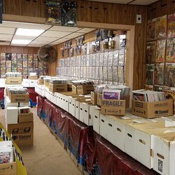 Ontario Street Comics - Overflowing longboxes.
