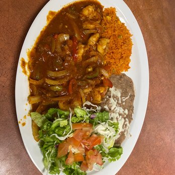 La Parrilla Restaurant - Filete pescado - Mexican Near Me - Deming, New Mexico