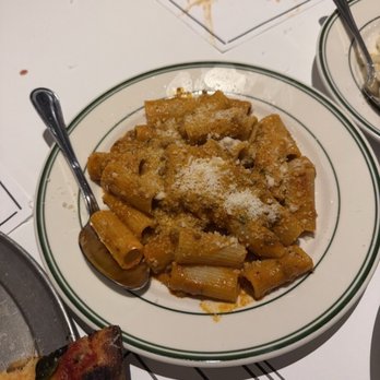 Jon & Vinny's - Italian Near Me - Calabasas, California