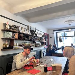 Mhor Bread - Dining room