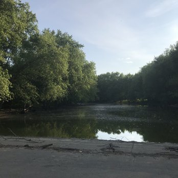 Shawnee Lookout - Canoe area across the street from park entrance - Parks Near Me - North Bend, Ohio Shawnee Lookout - Canoe area across the street from park entrance - Parks Near Me - North Bend, Ohio
