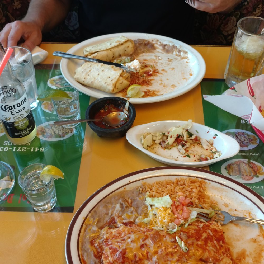 Sol De Mexico - Chicken enchilada shredded beef Burrito. - Mexican Near Me - Reedsport, Oregon