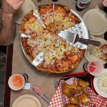Vince's Pasta & Pizza - Family meal. - Pizza Near Me - Lancaster, California Vince's Pasta & Pizza - Family meal. - Pizza Near Me - Lancaster, California