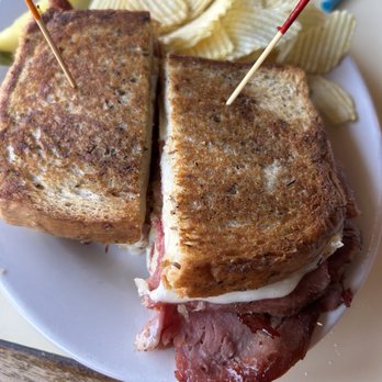Blueberry Hill - Reuben - American Near Me - Saint Louis, Missouri