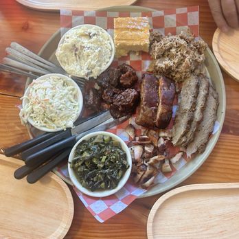 Big's BBQ & Brew Pub - Barbeque Near Me - Mt Vernon, Iowa