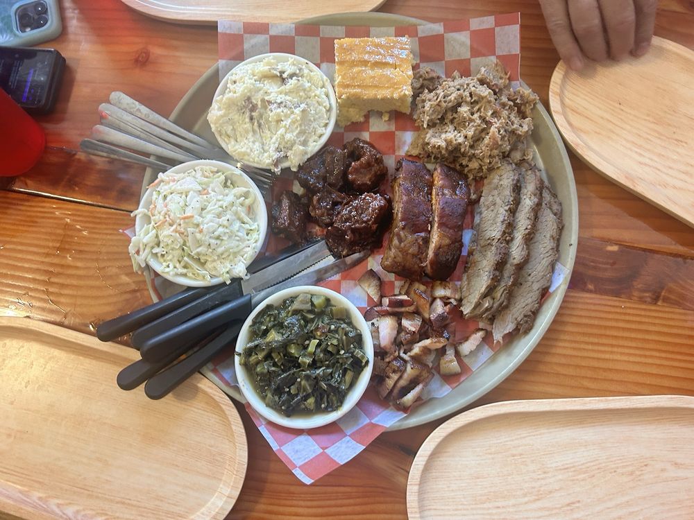 Big's BBQ & Brew Pub Logo