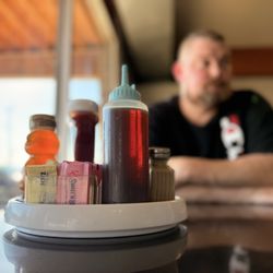 Young Mugs - Table condiments
