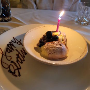 Carmine's - Italian Near Me - Bellevue, Washington