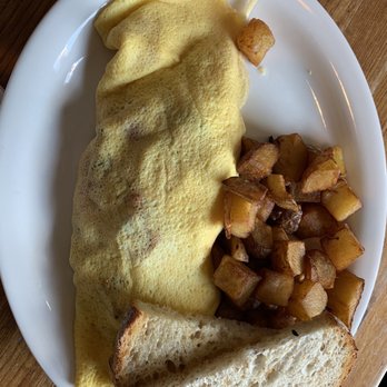 Toast - Sausage and Pepper Omelette - Breakfast & Brunch Near Me - Montclair, New Jersey