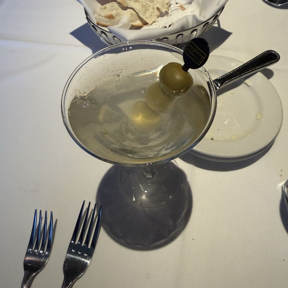 The Capital Grille - Dirty Goose Feat. Empty bread basket because it was GOOD! - Steakhouses Near Me - Louisville, Kentucky The Capital Grille - Dirty Goose Feat. Empty bread basket because it was GOOD! - Steakhouses Near Me - Louisville, Kentucky