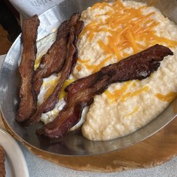 Grits with eggs & bacon Grits with eggs & bacon