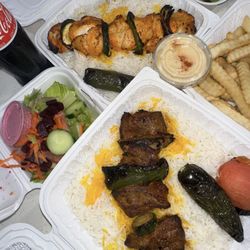 Green Grill Mediterranean Cuisine - Satisfied costumer